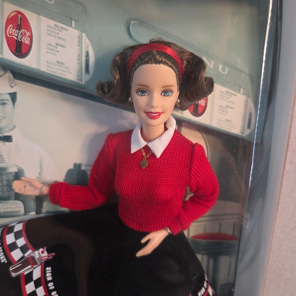1999 Coca-Cola Soda Fountain Barbie Collector Addition Mattel - Picture 6 of 6